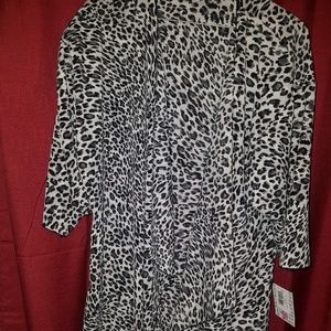 Lularoe Medium Leopard print Shirley